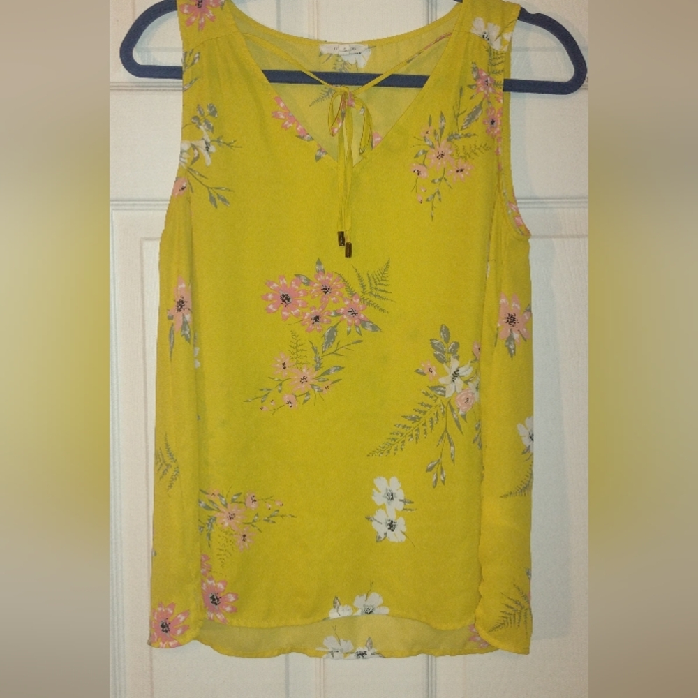 Yellow floral short sleeve blouse